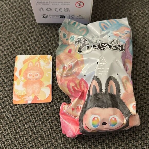 NWT. Big energy Happiness peach/orange popmart labubu - Picture 1 of 6